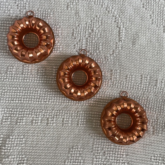Vintage Copper Molds (Set of Three) - Picture 2 of 8